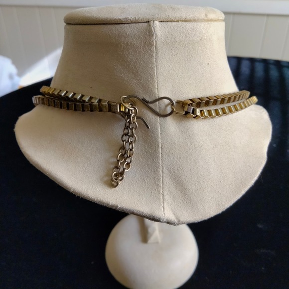 Iris Apfel & Bajalia Gold Toned Multicolored Beaded Bib Statement Necklace - Picture 5 of 9